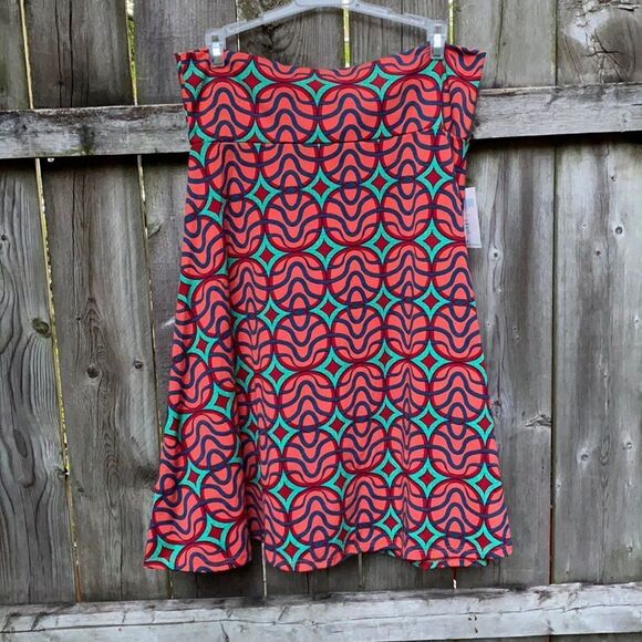 LuLaRoe Dresses & Skirts - Lularoe Skirt sz. XL NWT